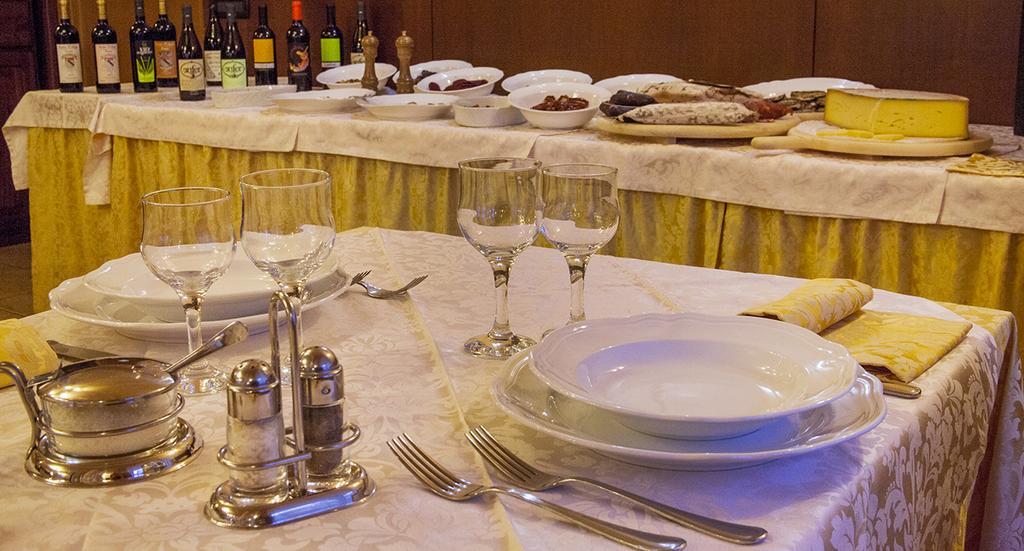 Hotel Dama Bianca 발토우르넨체 외부 사진
