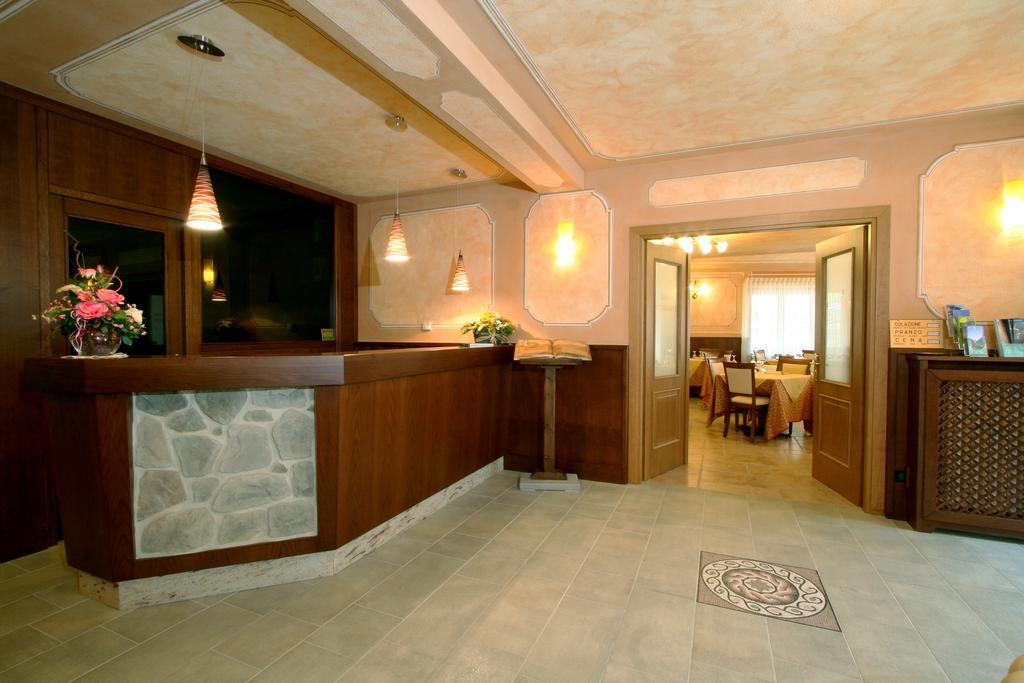Hotel Dama Bianca 발토우르넨체 외부 사진